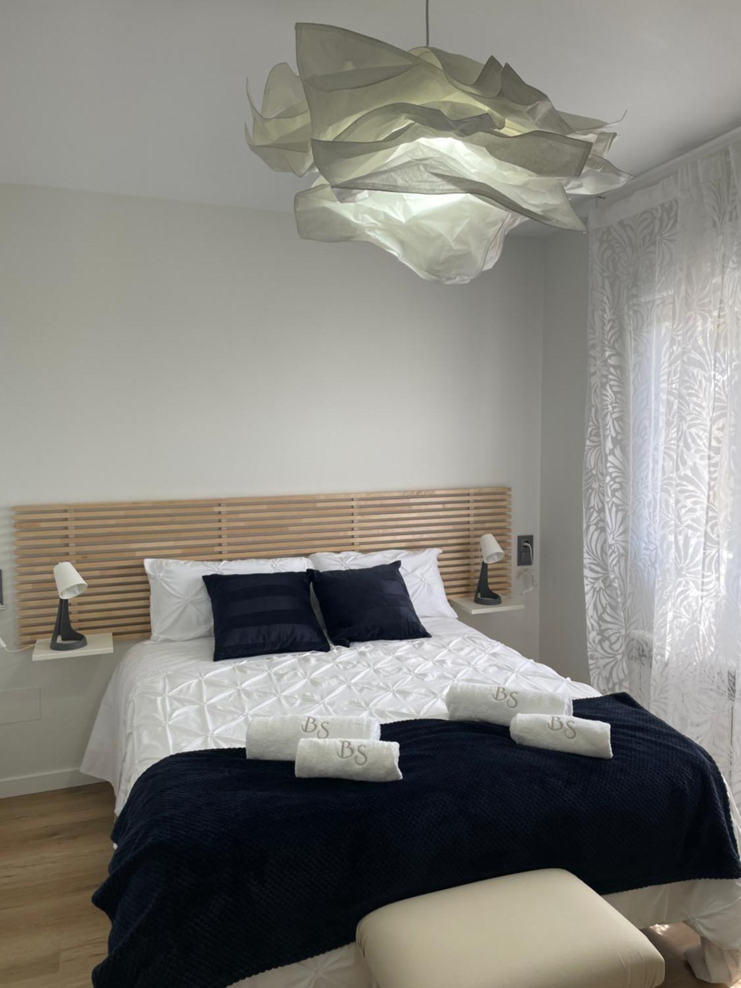 Bulevar Suite Nava de la Asuncion Buitenkant foto